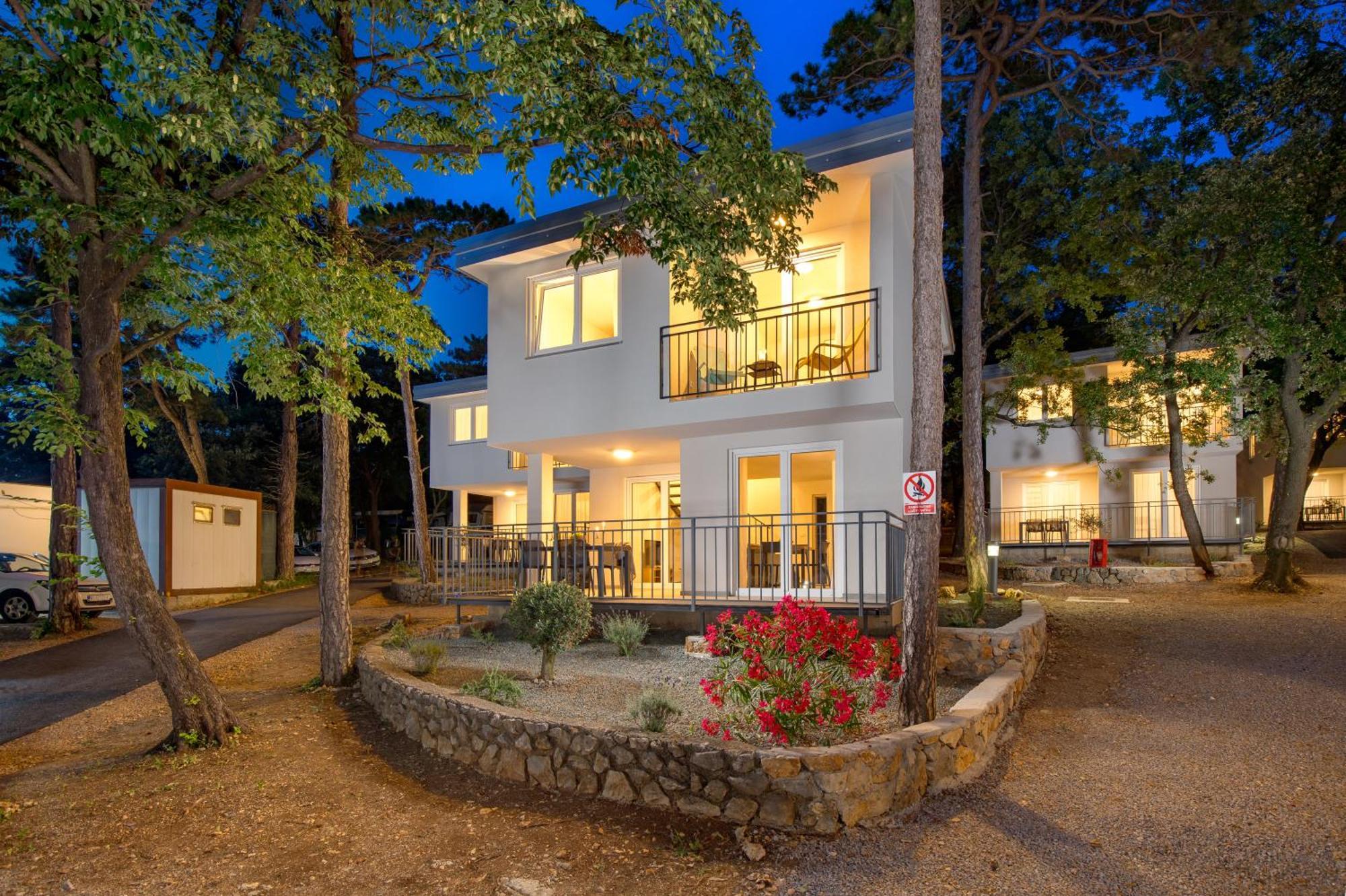 Holiday Homes Ostro Kraljevica Esterno foto